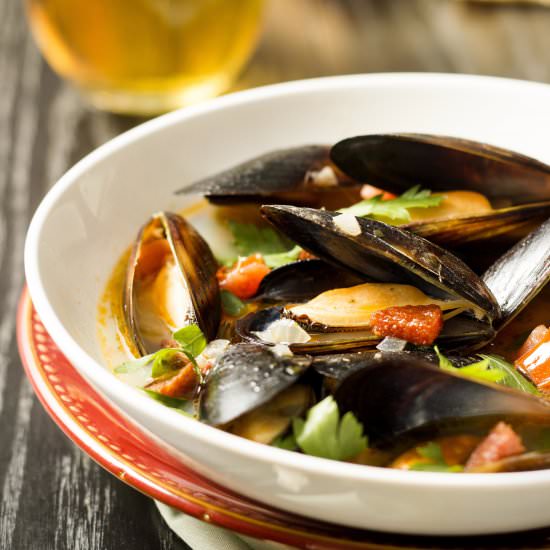 Mussels with Chorizo and White Wine