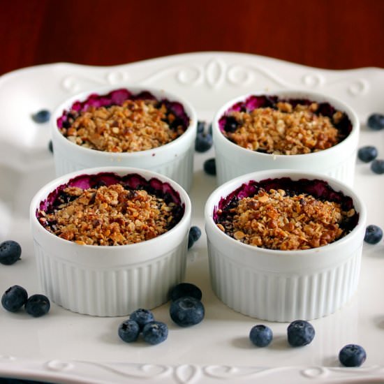 White Chocolate Blueberry Crisp