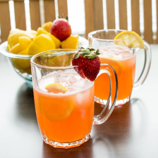 Sparkling Strawberry Lemonade
