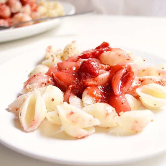 Pasta with Strawberries and Sesame