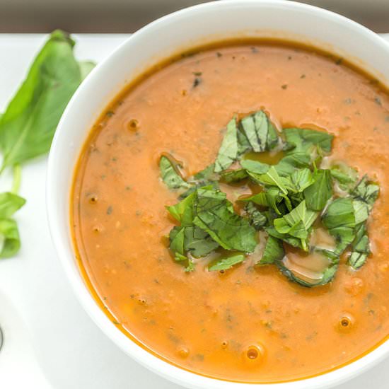 Roasted Tomato Soup With Chickpeas