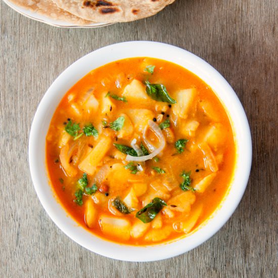Potato and Tomato Curry