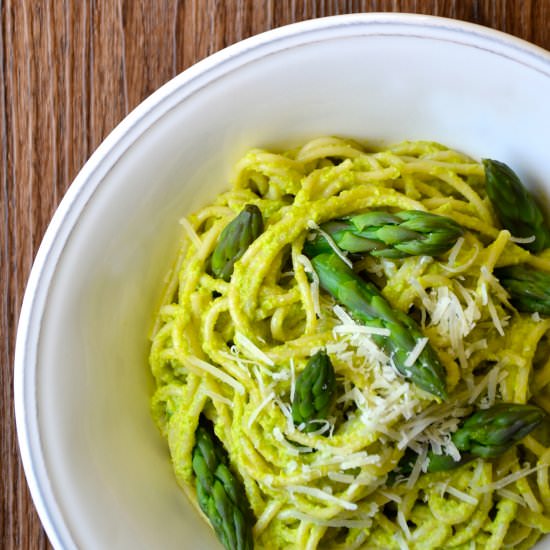 Cheesy Asparagus Pesto Pasta