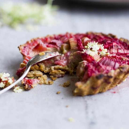 Elderflower-Rhubarb Pie
