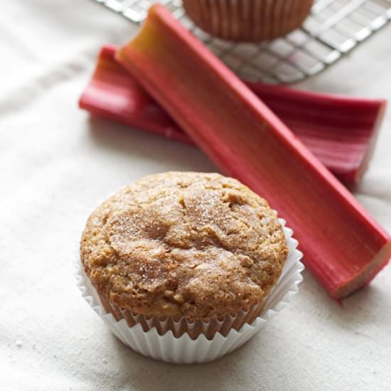 Rhubarb Pecan Muffins