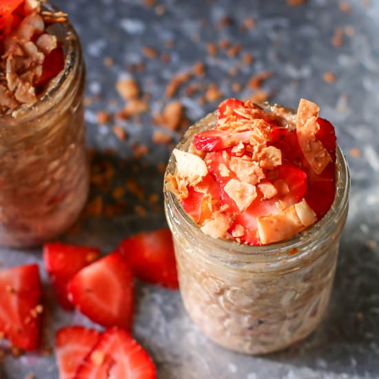 Strawberry Rhubarb Baked Oatmeal