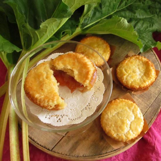 Little Rhubarb Custard Tarts