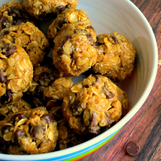 Peanut Butter Energy Bites