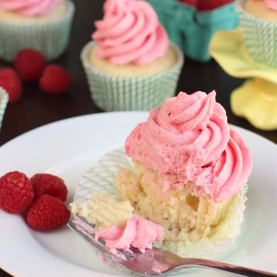 Vegan Vanilla Cupcakes