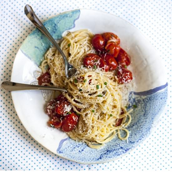 Fresh Chives with Grape Tomatoes