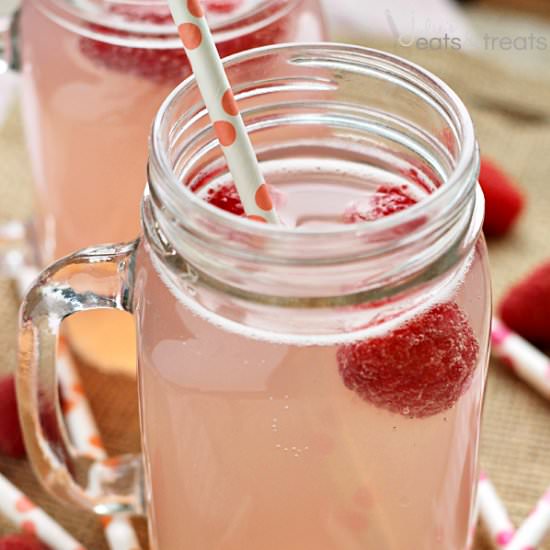 Pink Moscato Lemonade