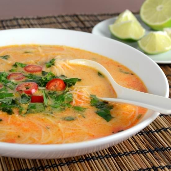 Spicy Thai Curry Soup