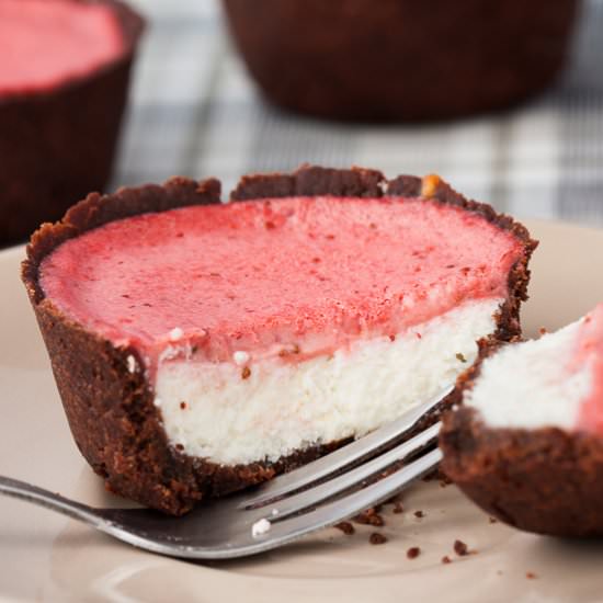 Mini Strawberry Cheesecakes