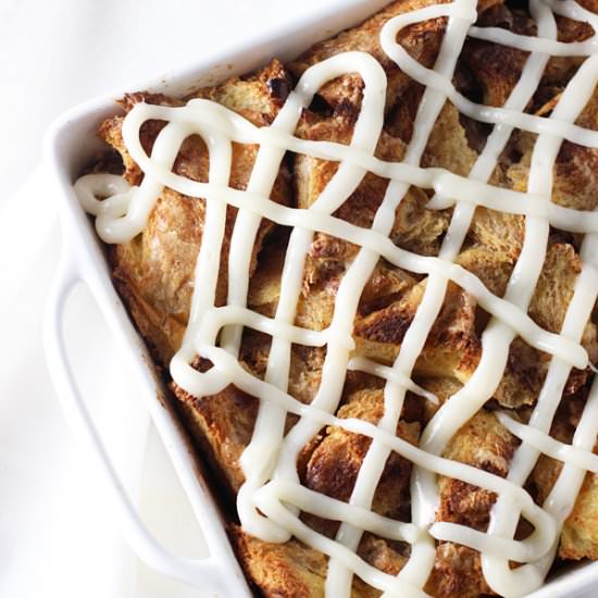 Cinnamon Roll French Toast Bake