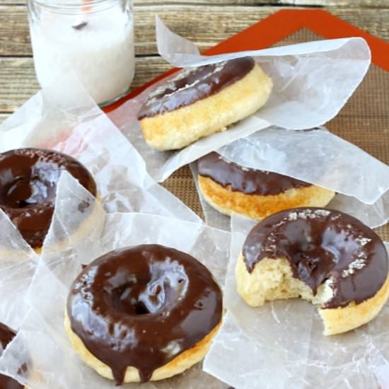 Baked Vanilla Donuts with Chocolate
