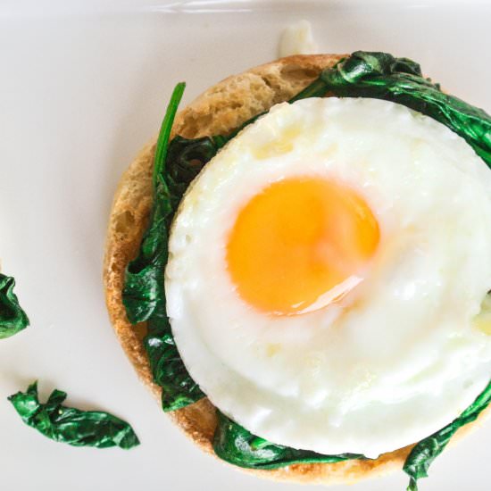 Eggs Florentine {Easy + Healthy}