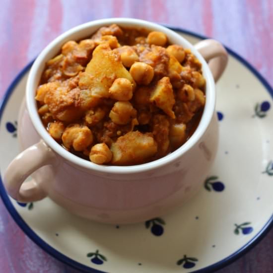 Potatoes Chickpeas Side Dish