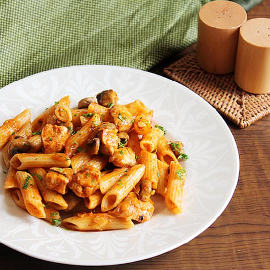 Spicy Chicken Pizza Pasta