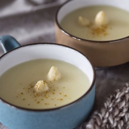 Simple Creamy White Asparagus Soup