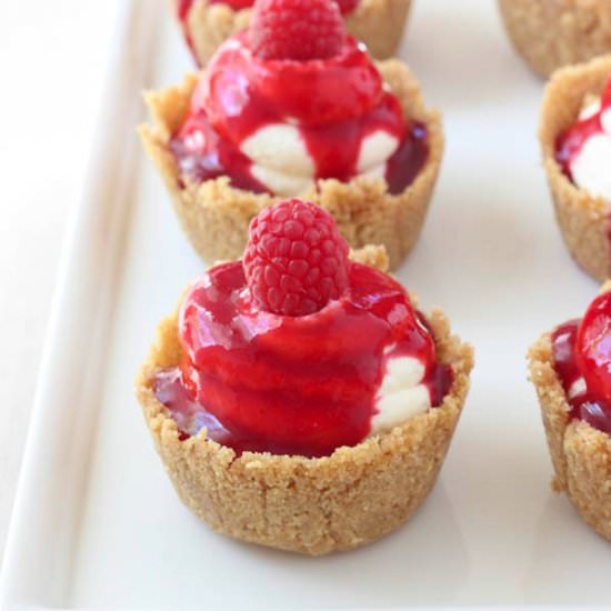 Mini raspberry no bake cheesecakes
