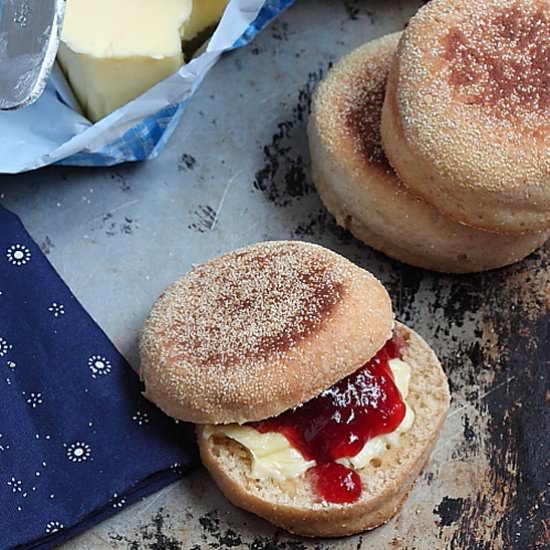 English Muffins with Wheat Flour