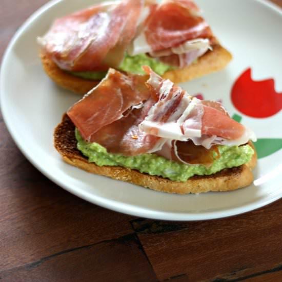 Asparagus & Prosciutto Toasts