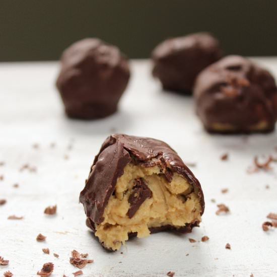 6 Ingredient Cookie Dough Bites