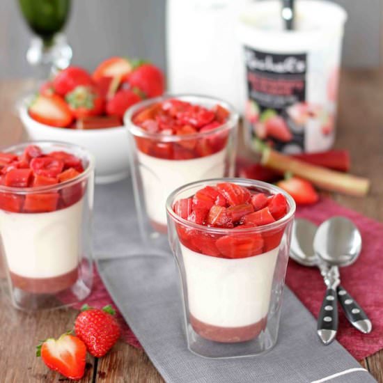 Strawberry and rhubarb panna cotta
