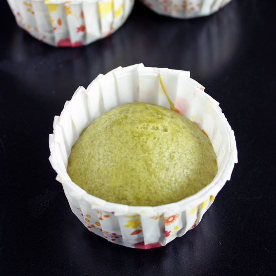 Matcha steamed buns