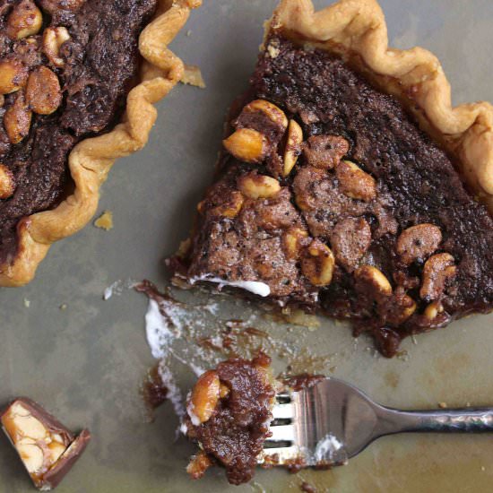 Candy Bar Fudge Pie