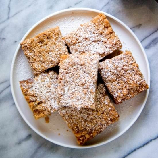 Cinnamon Sour Cream Coffee Cake
