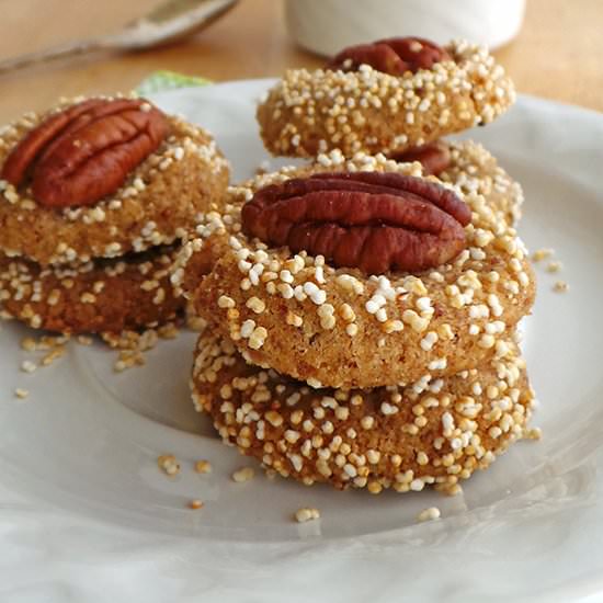 Amaranth-Pecan-Brandy Cookies