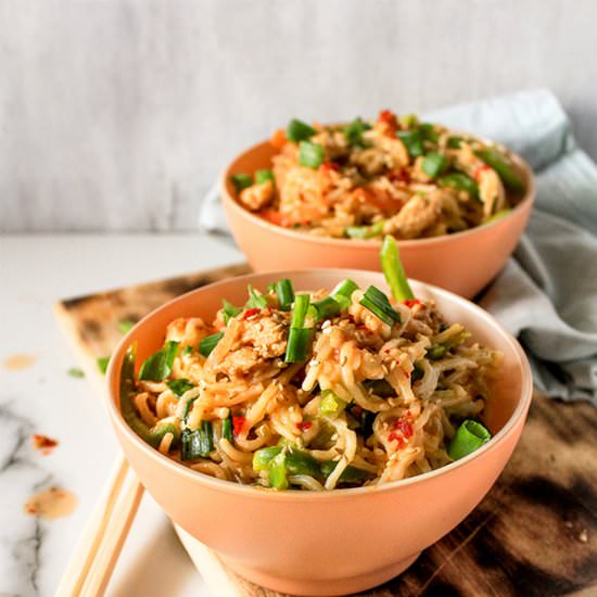 Garlic Chilli Chicken Noodles