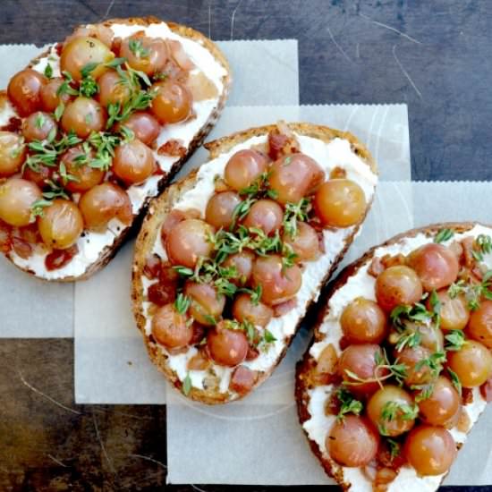 Roasted Muscat Grape Crostini