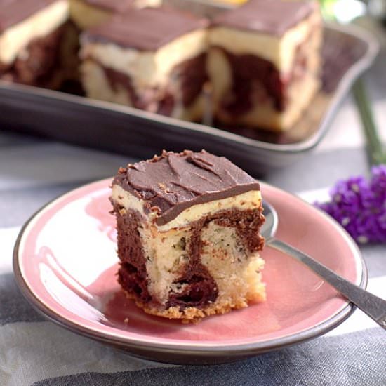Cake with frosting