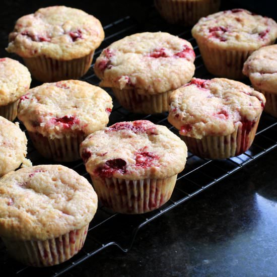 Fresh Strawberry Muffins