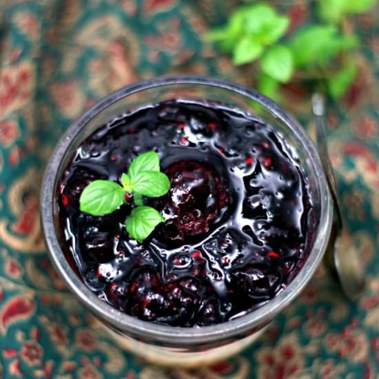 Mini Cheesecakes with Blackberries