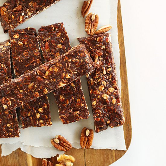 Healthy Brownie Granola Bars!