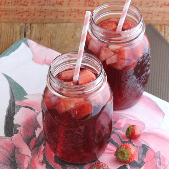 Strawberry sangria