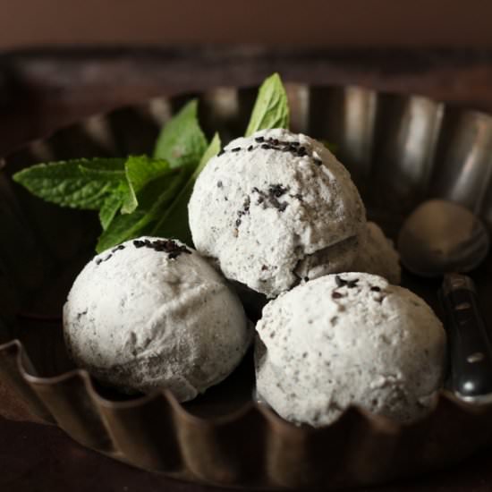 Black Sesame Frozen Yogurt