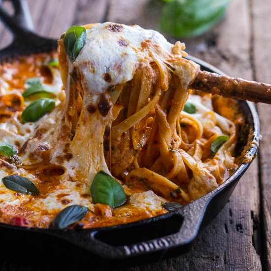 Creamy Tomato Basil Pasta Bake
