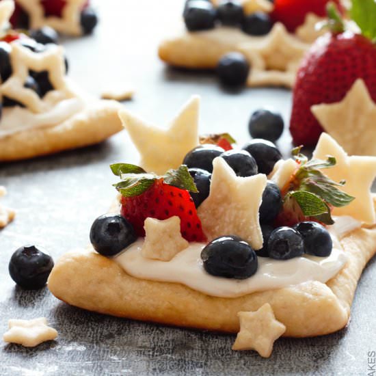 Starstruck Berry Marshmallow Pies
