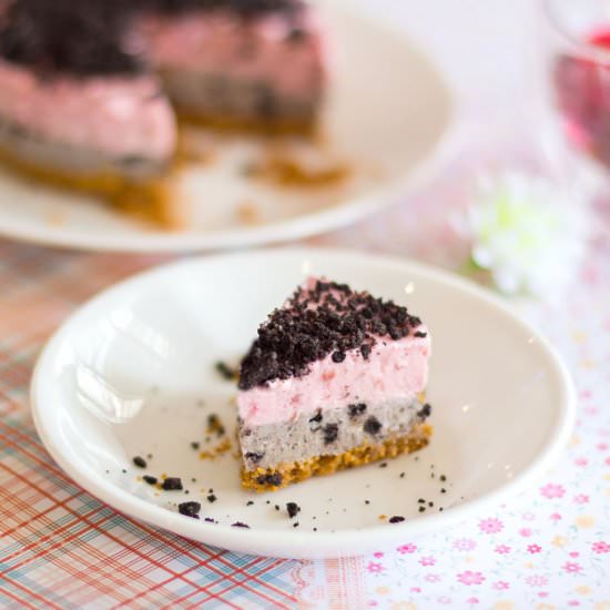 Oreo Raspberry White Chocolate Cake