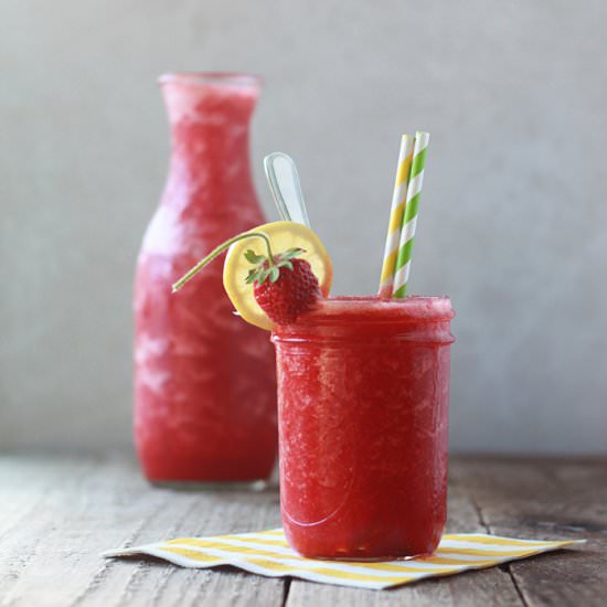 Boozy Strawberry Lemonade Slushies