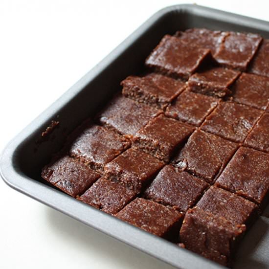Raw Chocolate & Peanut Butter Fudge
