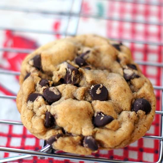 Soft & Chewy Chocolate Chip Cookies