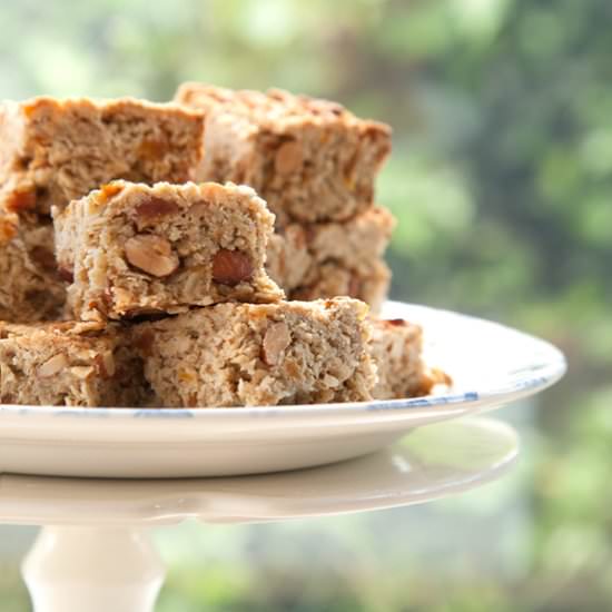 Apricot and Almond Oat