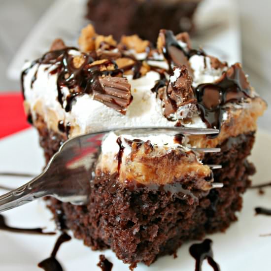 Reese’s Peanut Butter Poke Cake