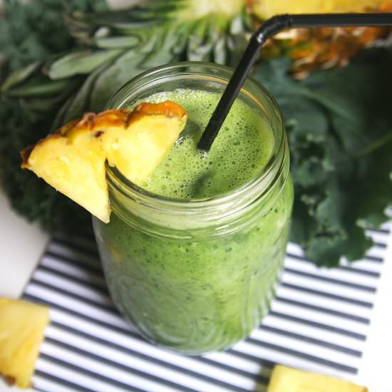 Pineapple Detox Green Smoothie