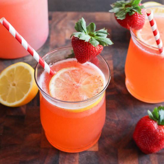 Sparkling Strawberry-Basil Lemonade